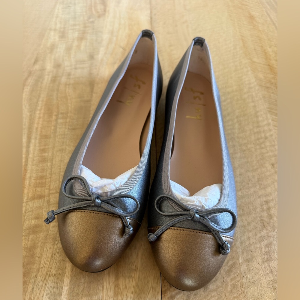 French Sole Metallic Bronze and Gray Flats Sz 7.5 NWOT